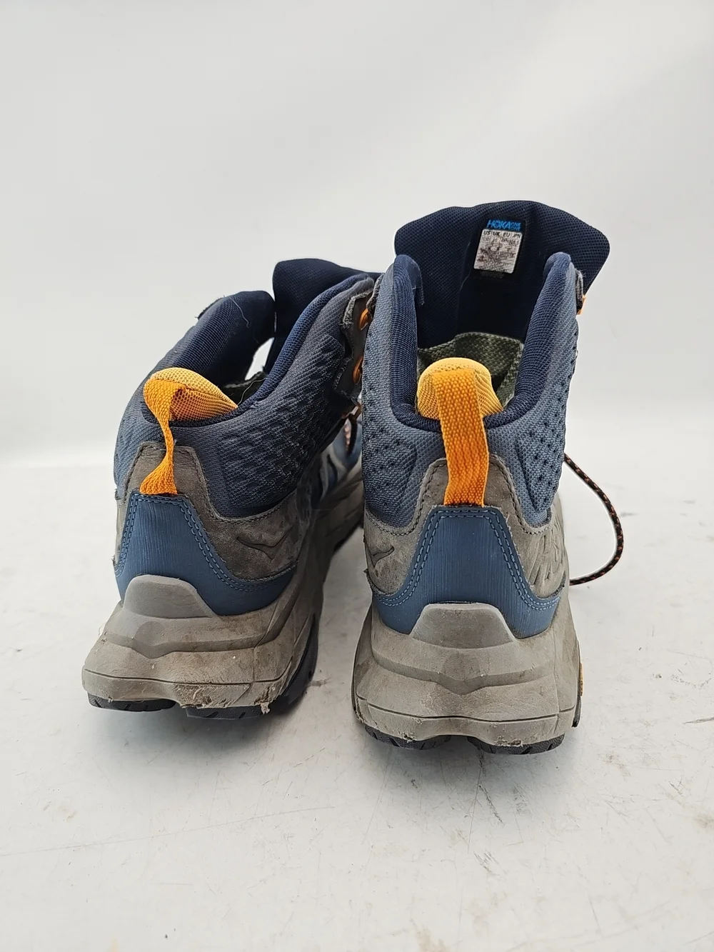 Hoka versatile anacapa